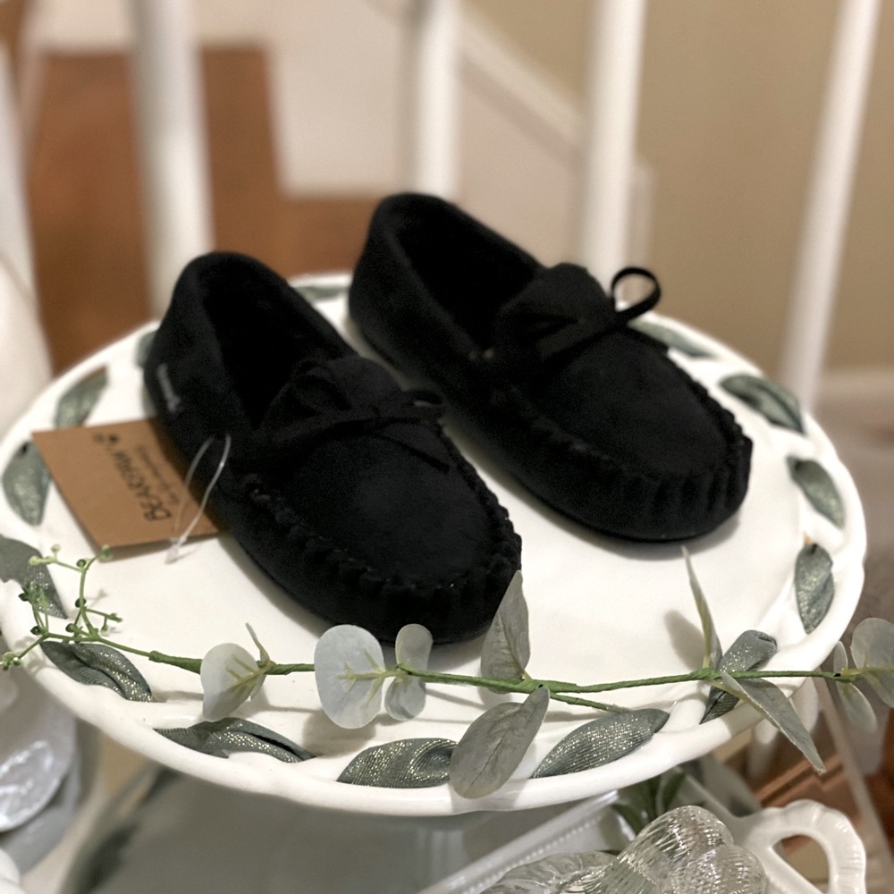 NWT Bearpaw Sawyer II Moccasins - Lined (For Boys)